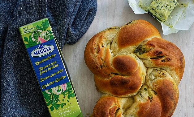 Treccia Salata al Burro con Erbe