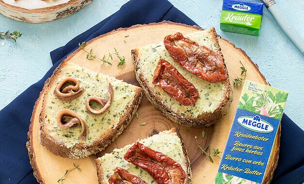 Crostini al Burro con Erbe